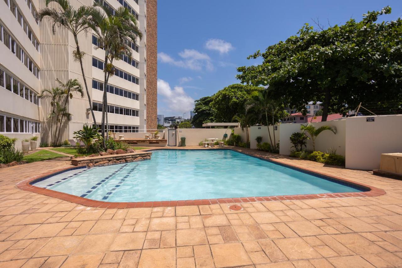 24 Sea Lodge - Sea Viewing Apartment Durban Extérieur photo