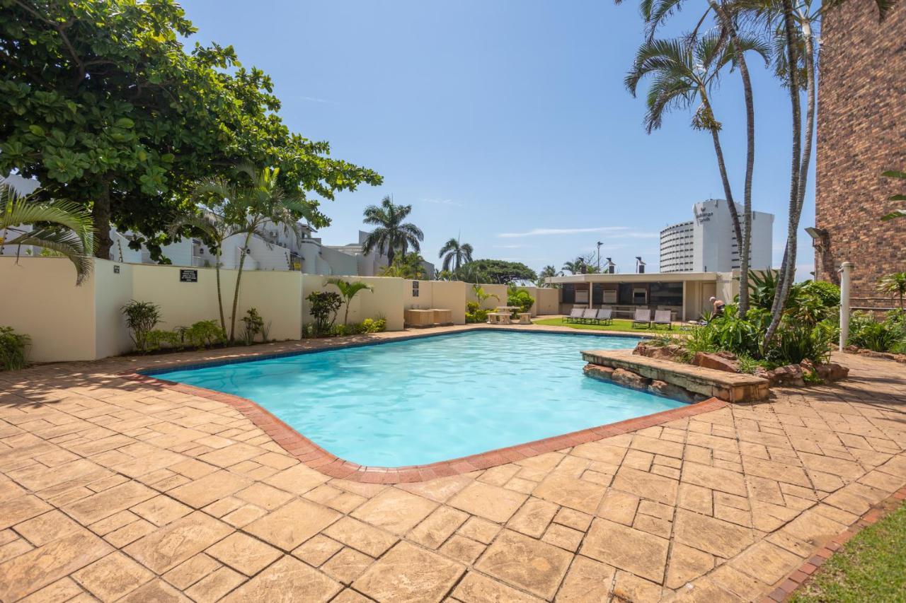 24 Sea Lodge - Sea Viewing Apartment Durban Extérieur photo